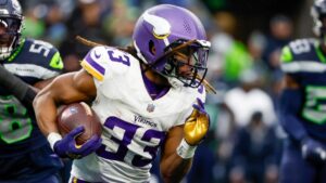 aaron jones vikings 1