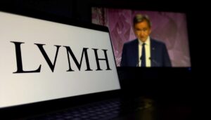 1050x600 shutterstock 2498022989 lvmh litepix 4