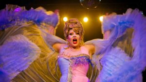 Hero Paris Cabaret drag school La Briochee Photo Greg Kozo Shooting Mme Arthur 2 1 scaled