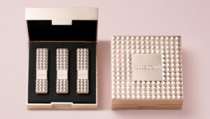 1050x600 pure trade valentino spike clutch open closed 2