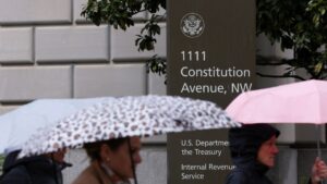 108132317 17447440552025 04 11t211726z 1090008478 rc2wvdal0dqz rtrmadp 0 usa trump irs