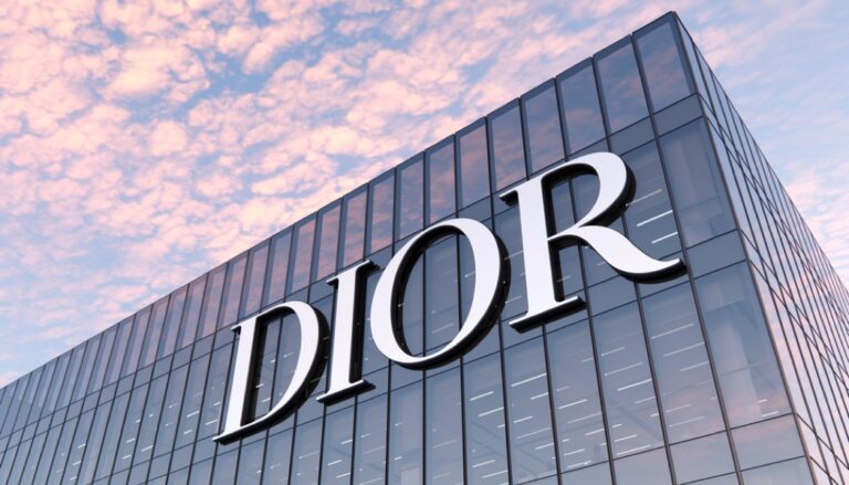 1050x600 depositphotos 543578984 askarimullin dior 2